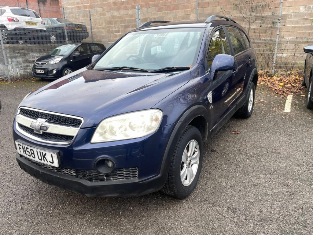 View CHEVROLET CAPTIVA 2.4i LS Euro 4 5dr