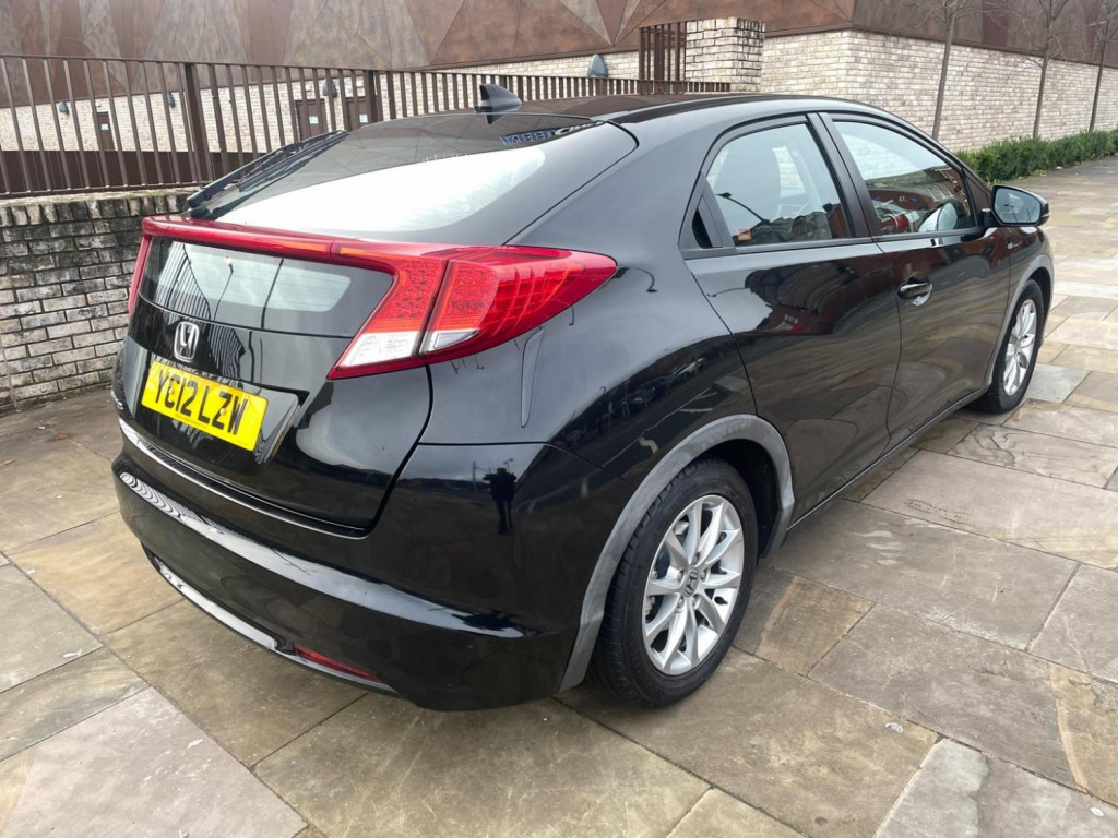 View HONDA CIVIC 2.2 i-DTEC ES Euro 5 (s/s) 5dr