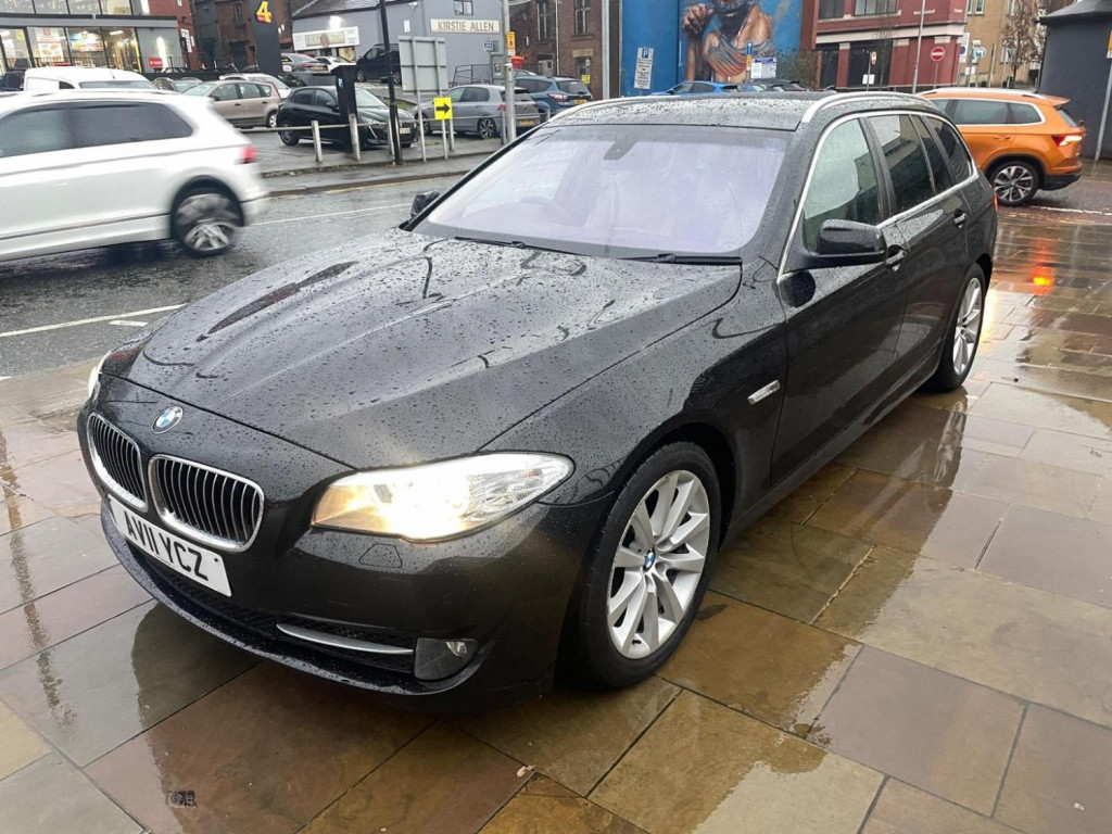 BMW 5 SERIES