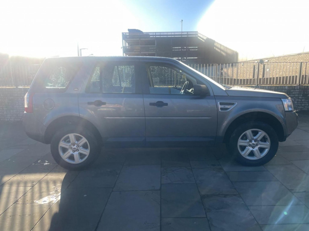 View LAND ROVER FREELANDER 2 2.2 TD4e GS 4WD Euro 4 (s/s) 5dr