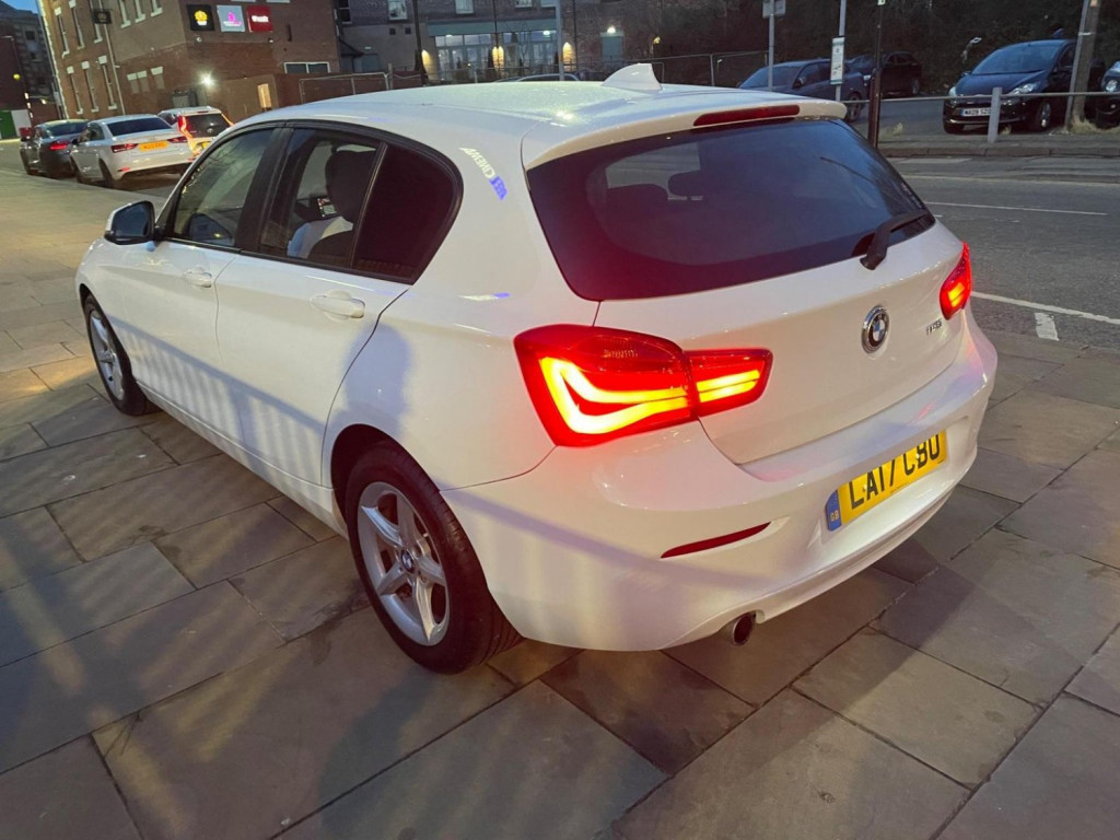 View BMW 1 SERIES 1.5 118i SE Euro 6 (s/s) 5dr