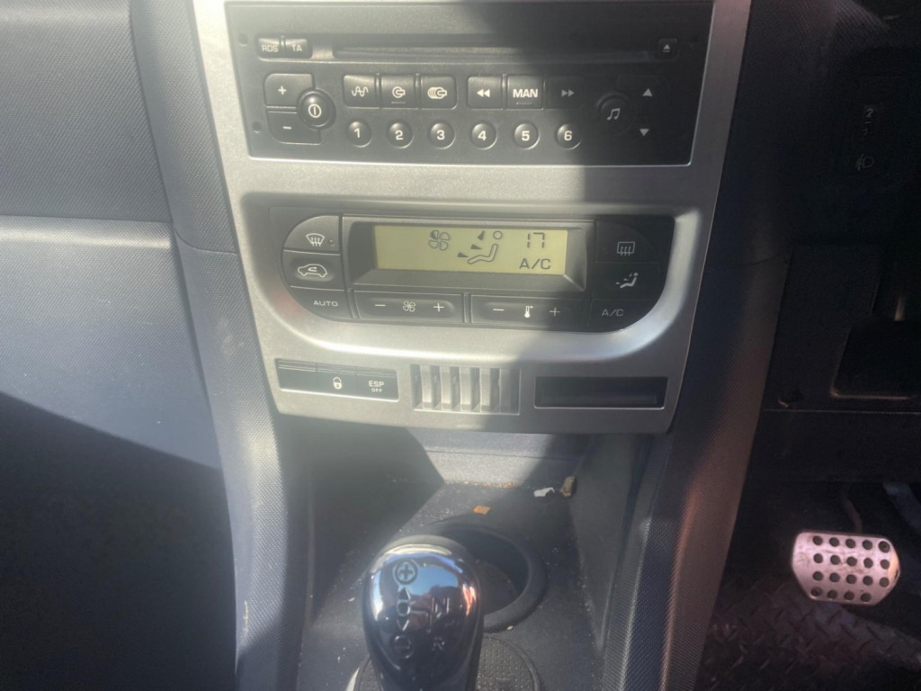 PEUGEOT 1007