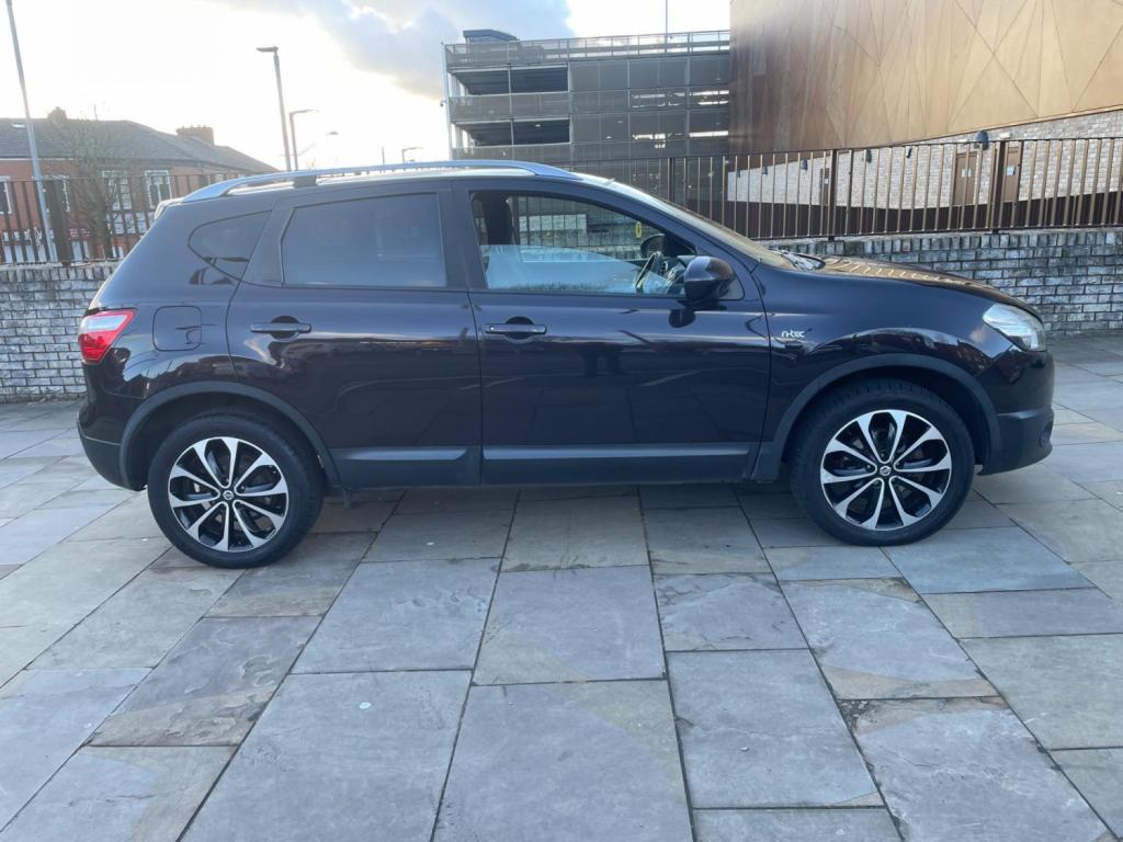 View NISSAN QASHQAI 2.0 dCi n-tec Auto 4WD Euro 5 5dr