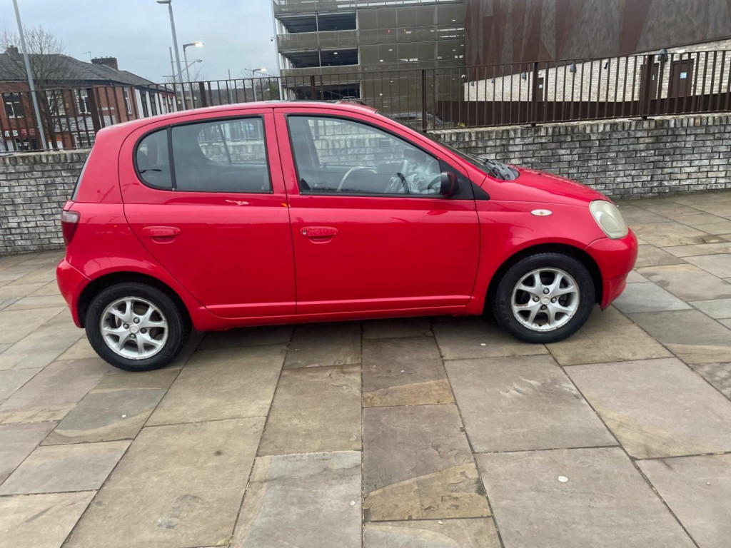 View TOYOTA YARIS 1.3 VVT-i 16v GLS 5dr