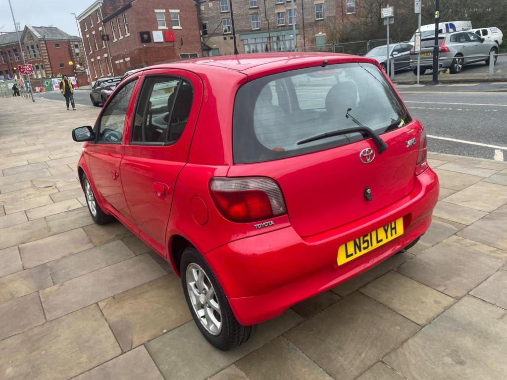 TOYOTA YARIS
