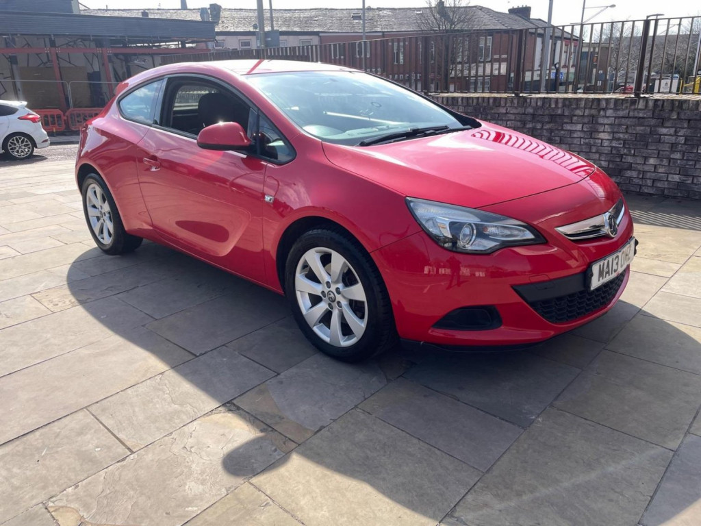 View VAUXHALL ASTRA GTC 1.4T Sport Euro 5 (s/s) 3dr