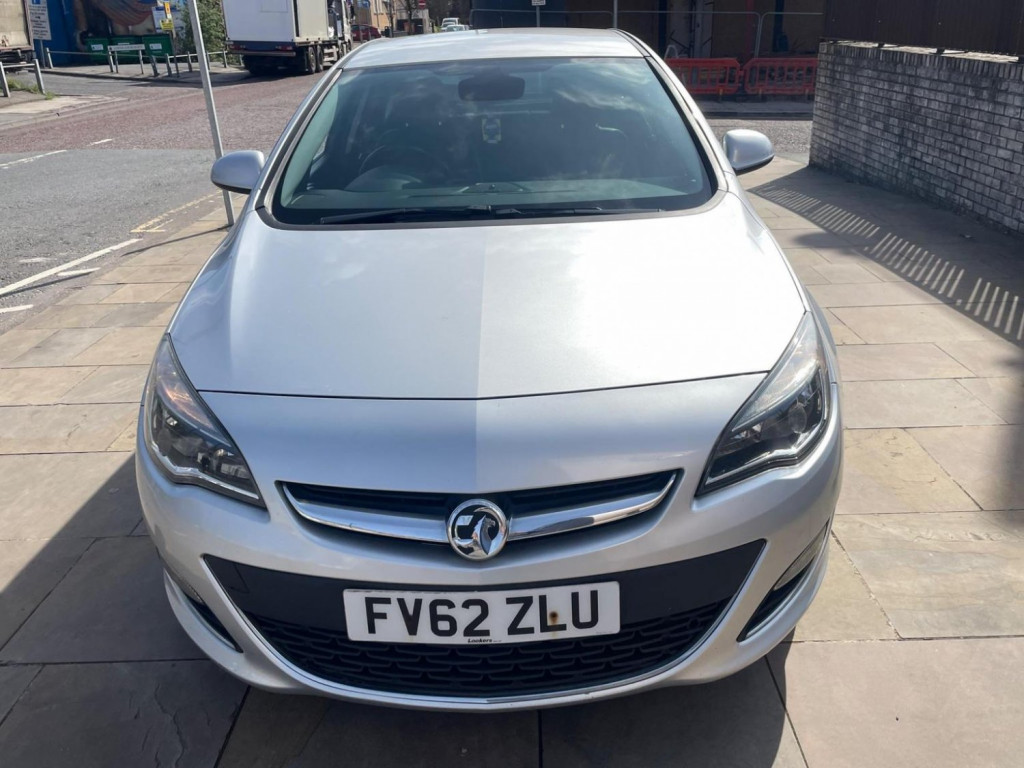 VAUXHALL ASTRA