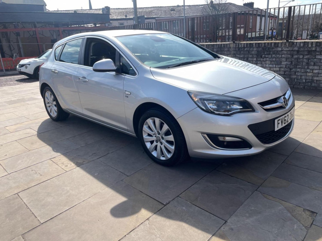 View VAUXHALL ASTRA 1.7 CDTi ecoFLEX SE Euro 5 (s/s) 5dr