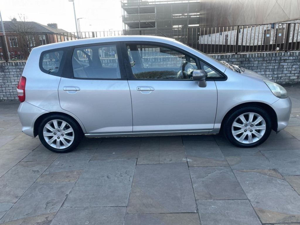 View HONDA JAZZ 1.4 i-DSI SE CVT-7 5dr