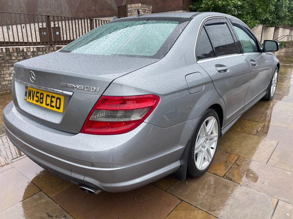 View MERCEDES-BENZ C CLASS 3.0 C320 CDI V6 Sport G-Tronic Euro 4 4dr