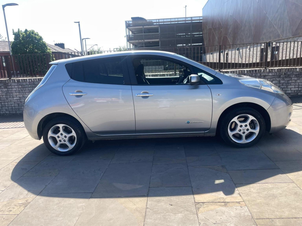 View NISSAN LEAF 24kWh Acenta Auto 5dr