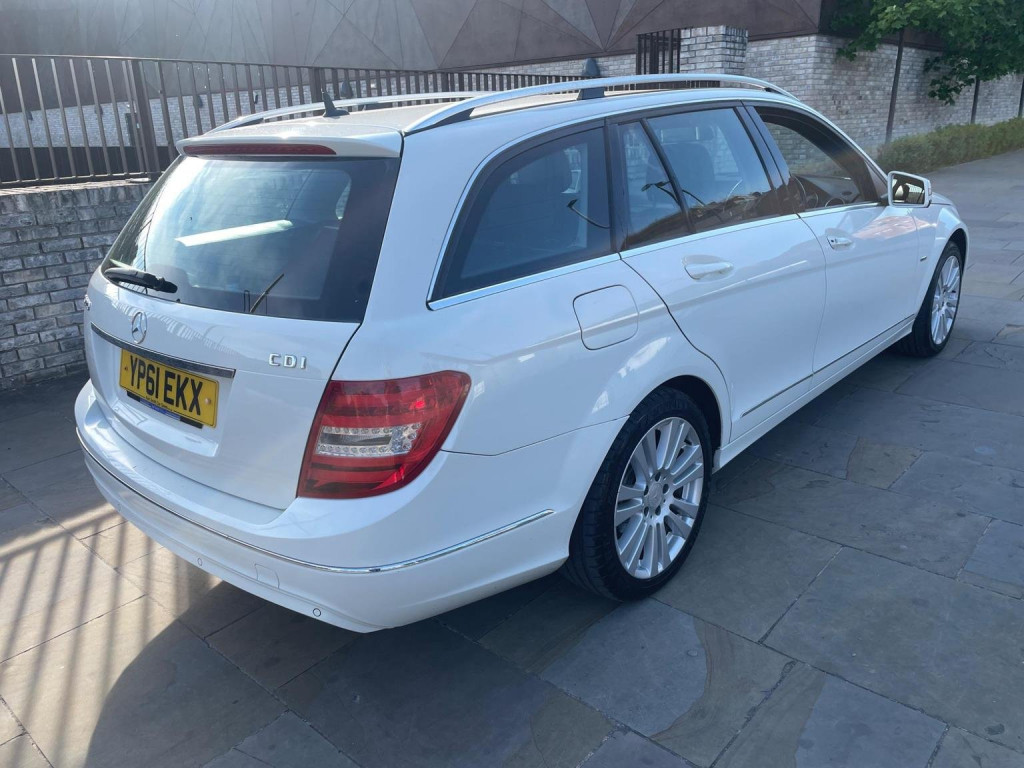 View MERCEDES-BENZ C CLASS 2.1 C220 CDI BlueEfficiency Elegance Edition 125 Euro 5 (s/s) 5dr