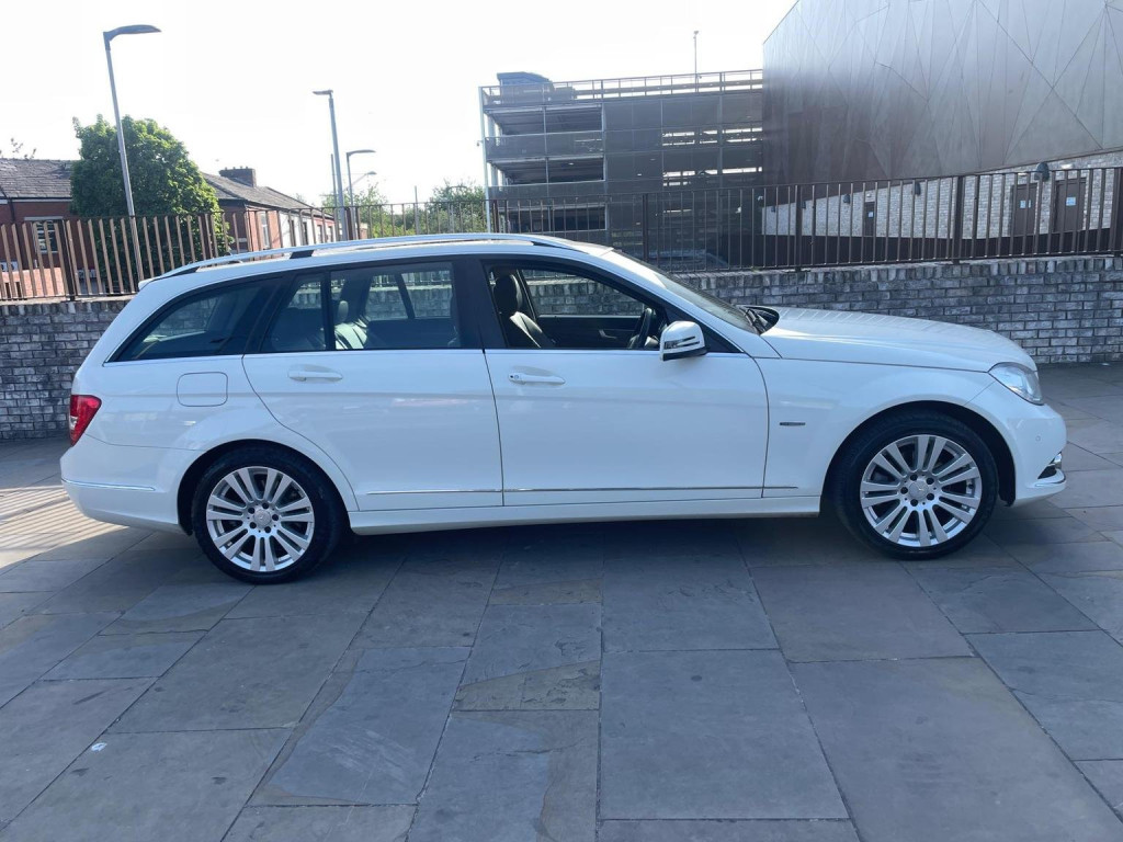 View MERCEDES-BENZ C CLASS 2.1 C220 CDI BlueEfficiency Elegance Edition 125 Euro 5 (s/s) 5dr