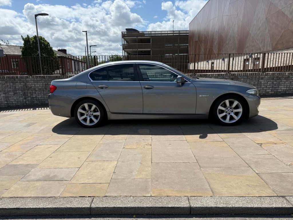 View BMW 5 SERIES 2.0 520d SE Steptronic Euro 5 4dr