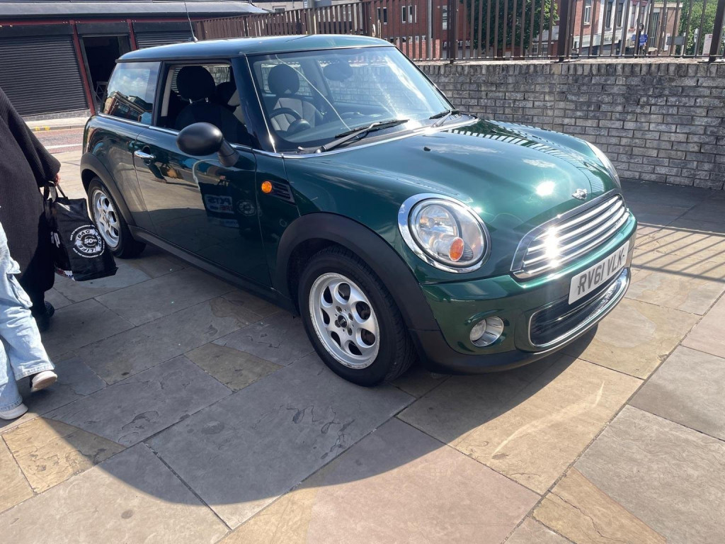 View MINI HATCH 1.6 One Euro 5 3dr