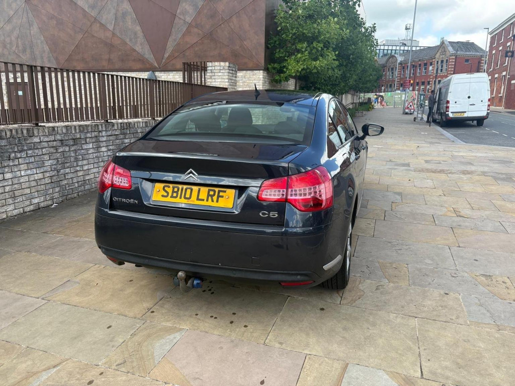 View CITROEN C5 2.0 HDi VTR+ Euro 5 4dr (SNav)