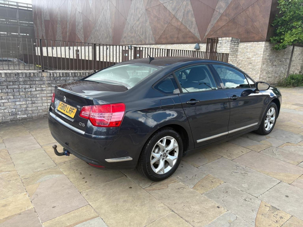 View CITROEN C5 2.0 HDi VTR+ Euro 5 4dr (SNav)