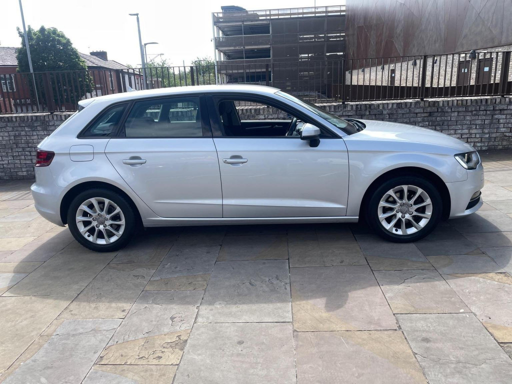 View AUDI A3 1.6 TDI SE Sportback S Tronic Euro 5 (s/s) 5dr