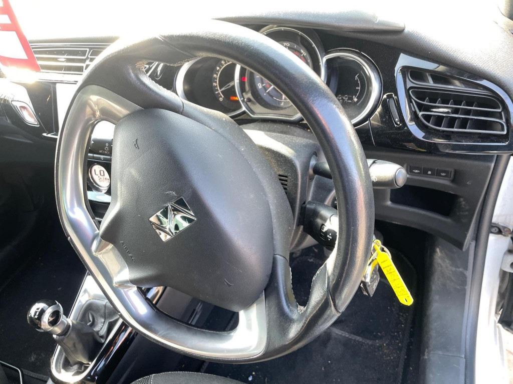 DS AUTOMOBILES DS 3