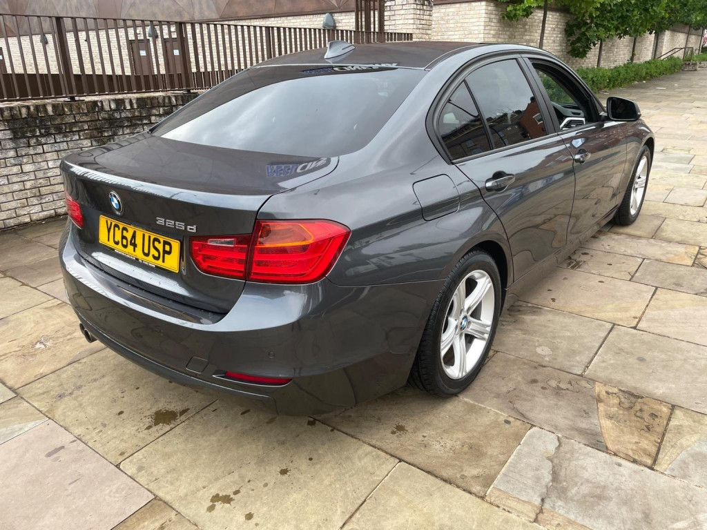 View BMW 3 SERIES 2.0 325d BluePerformance SE Auto Euro 6 (s/s) 4dr