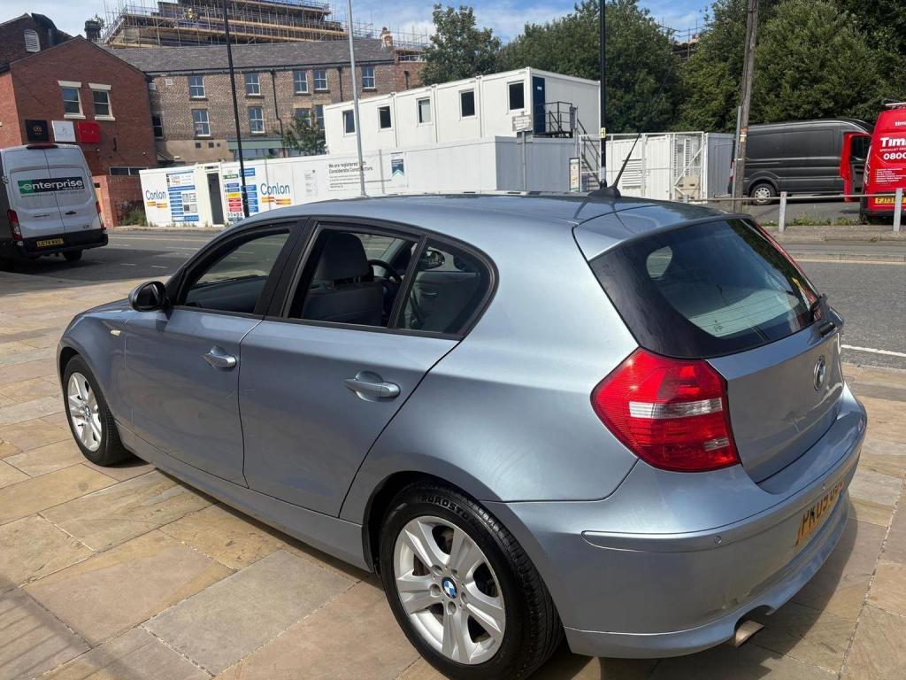 BMW 1 SERIES