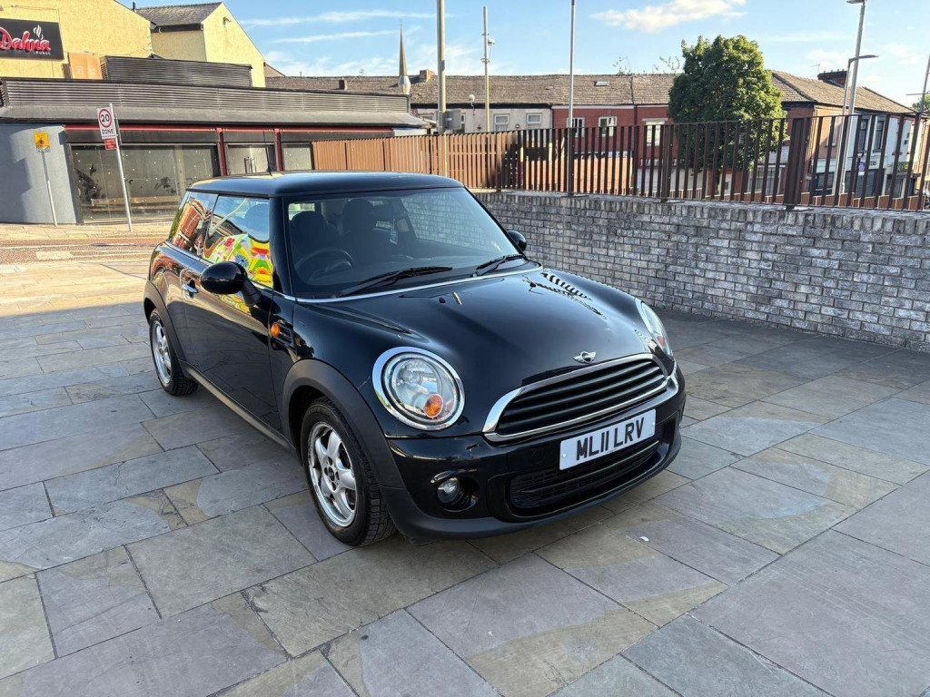 View MINI HATCH 1.6 First Euro 5 3dr