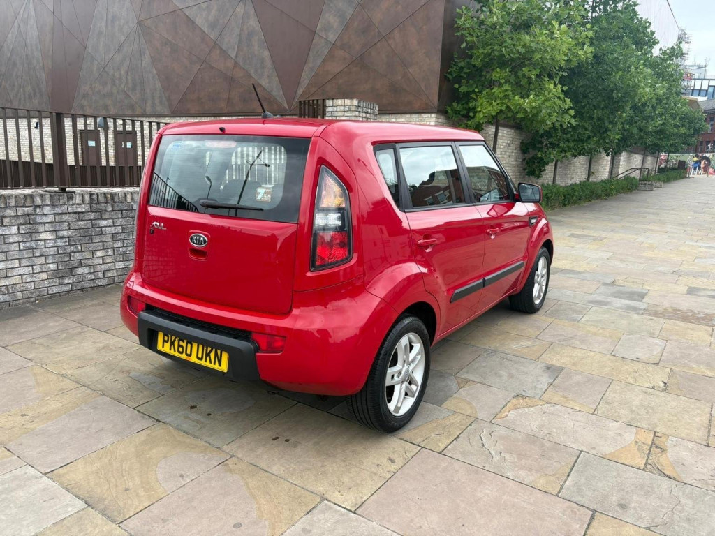 View KIA SOUL 1.6 2 Euro 4 5dr