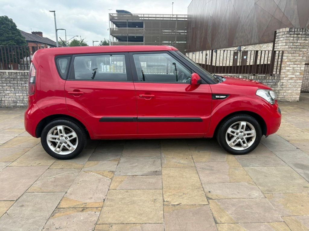 View KIA SOUL 1.6 2 Euro 4 5dr