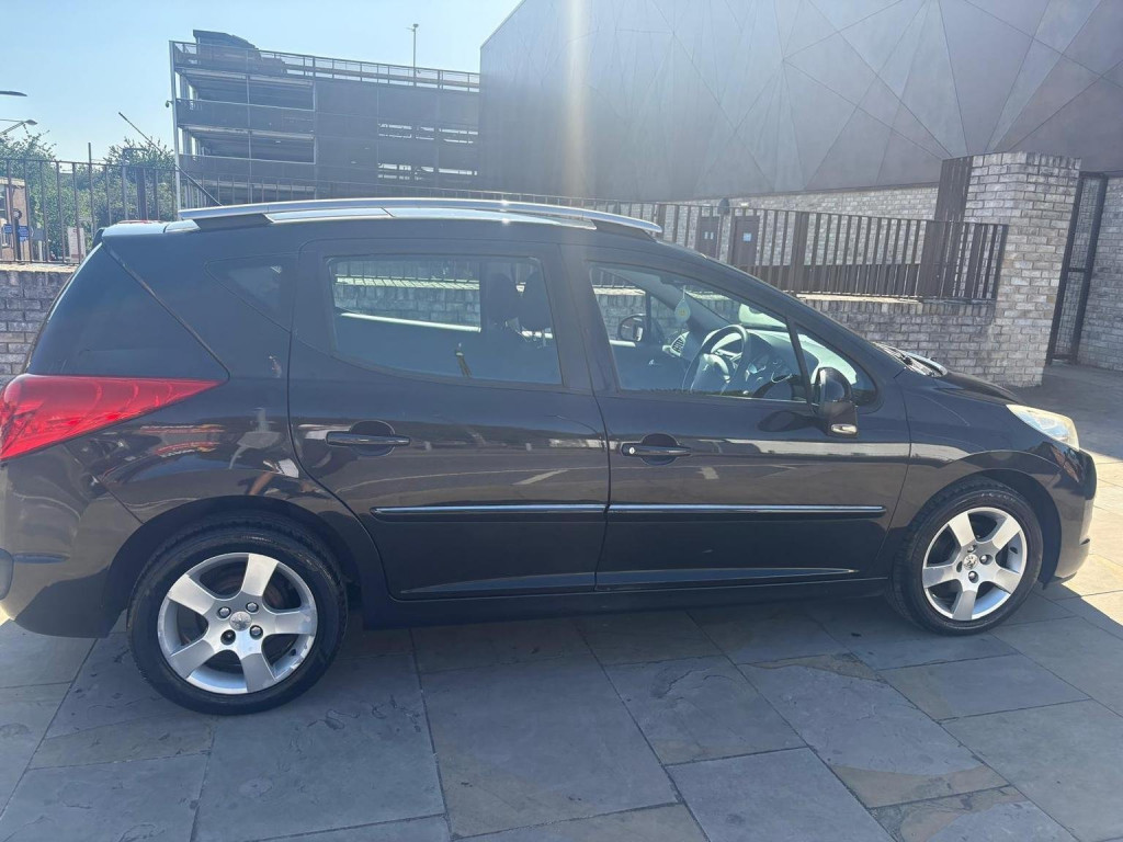 View PEUGEOT 207 1.6 HDi Sport Euro 4 5dr
