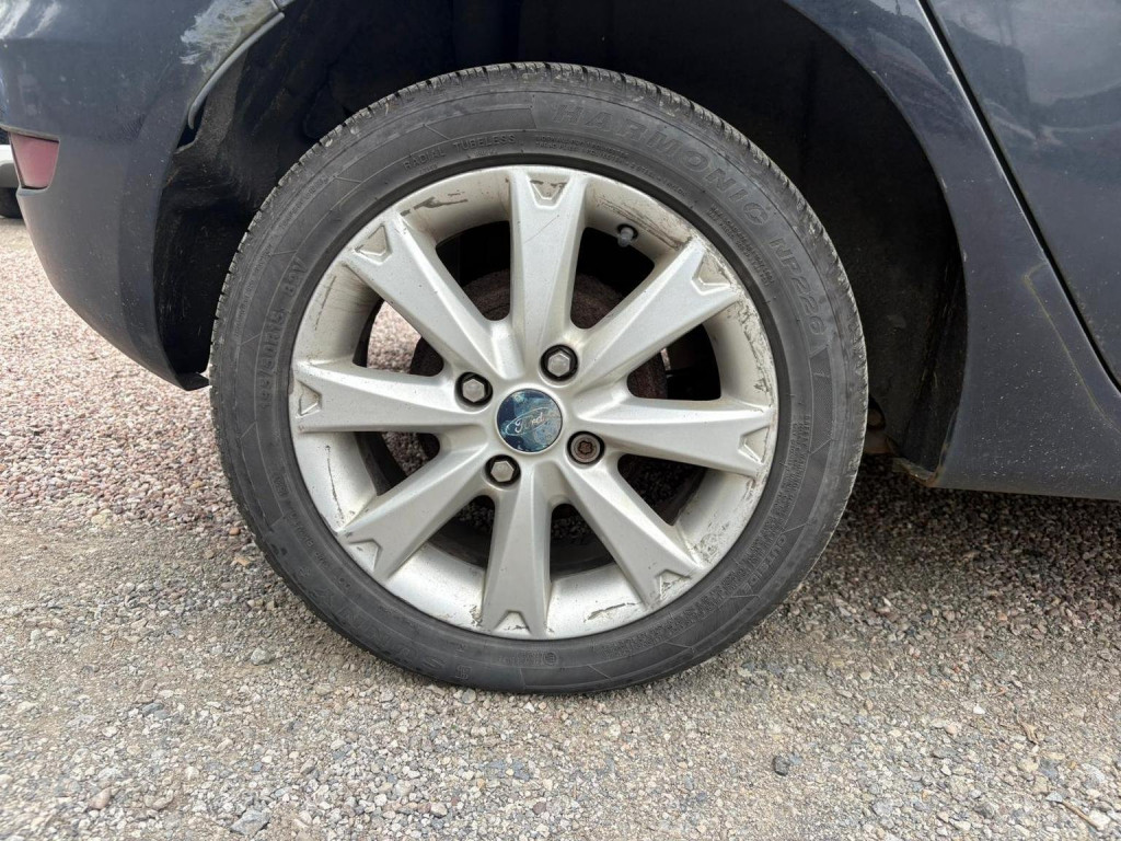 FORD FIESTA
