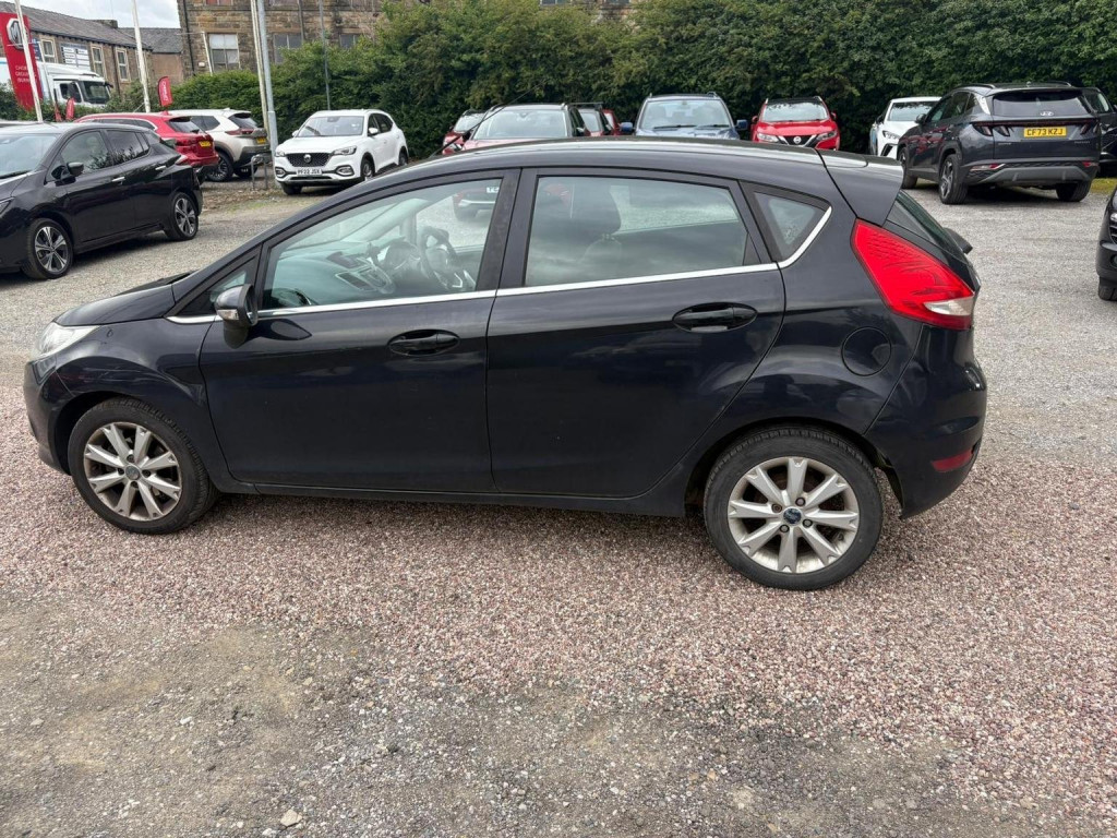 FORD FIESTA