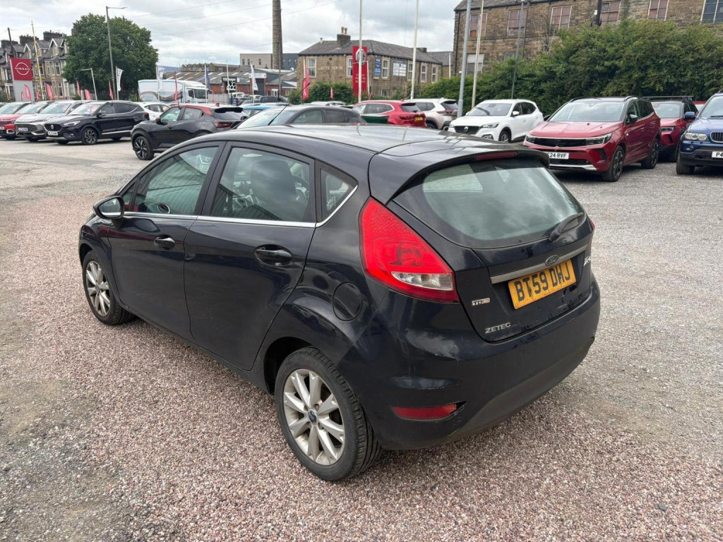 FORD FIESTA
