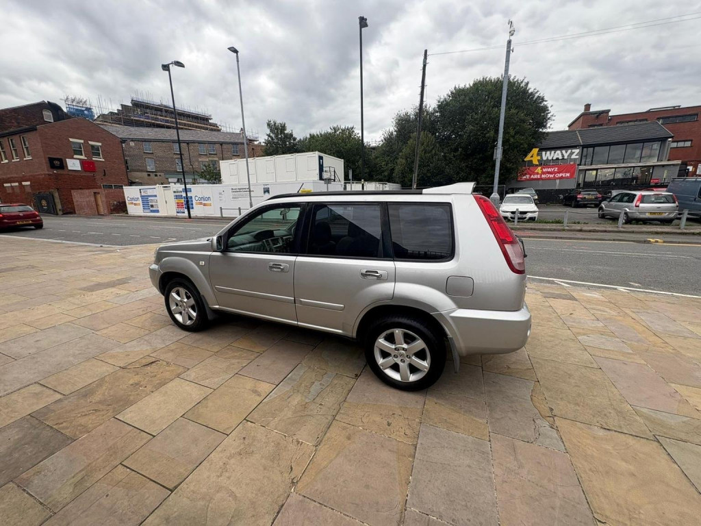 NISSAN X-TRAIL