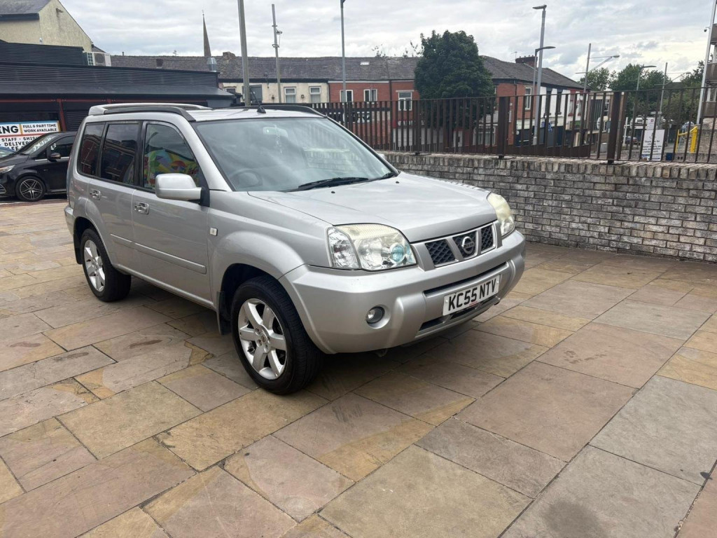 View NISSAN X-TRAIL 2.2 dCi Sport 5dr