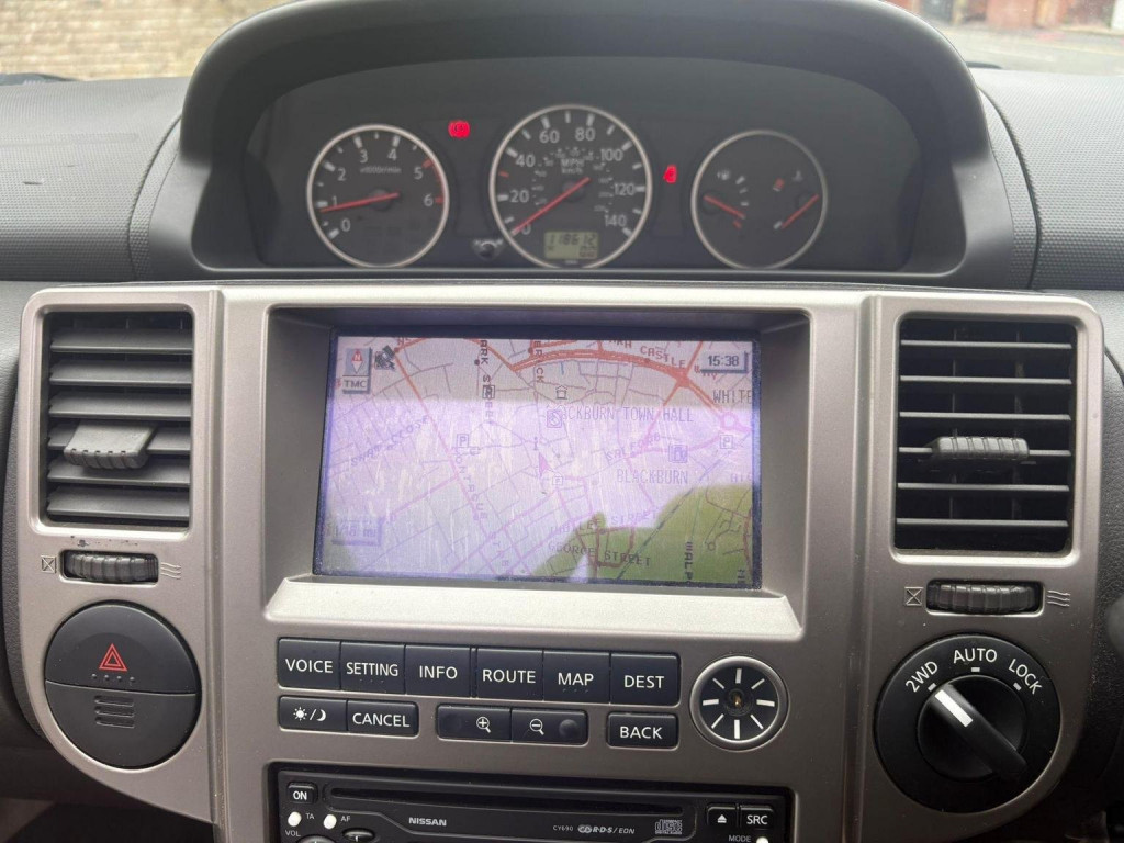 NISSAN X-TRAIL