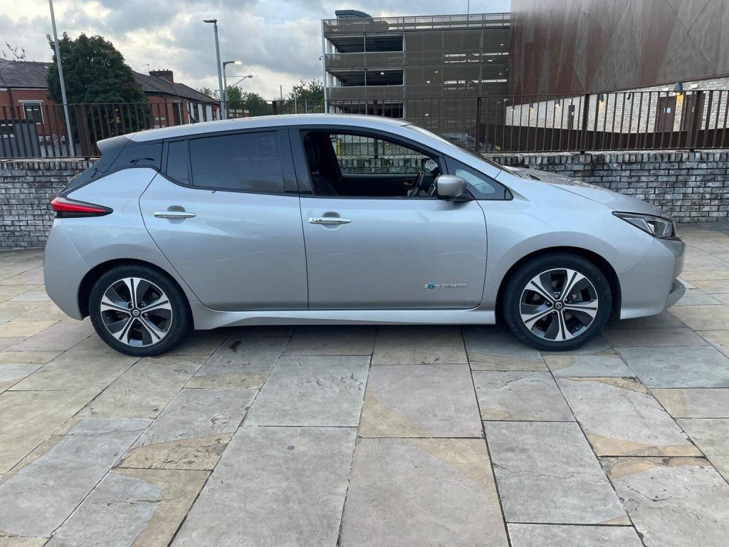 View NISSAN LEAF 40kWh Tekna Auto 5dr