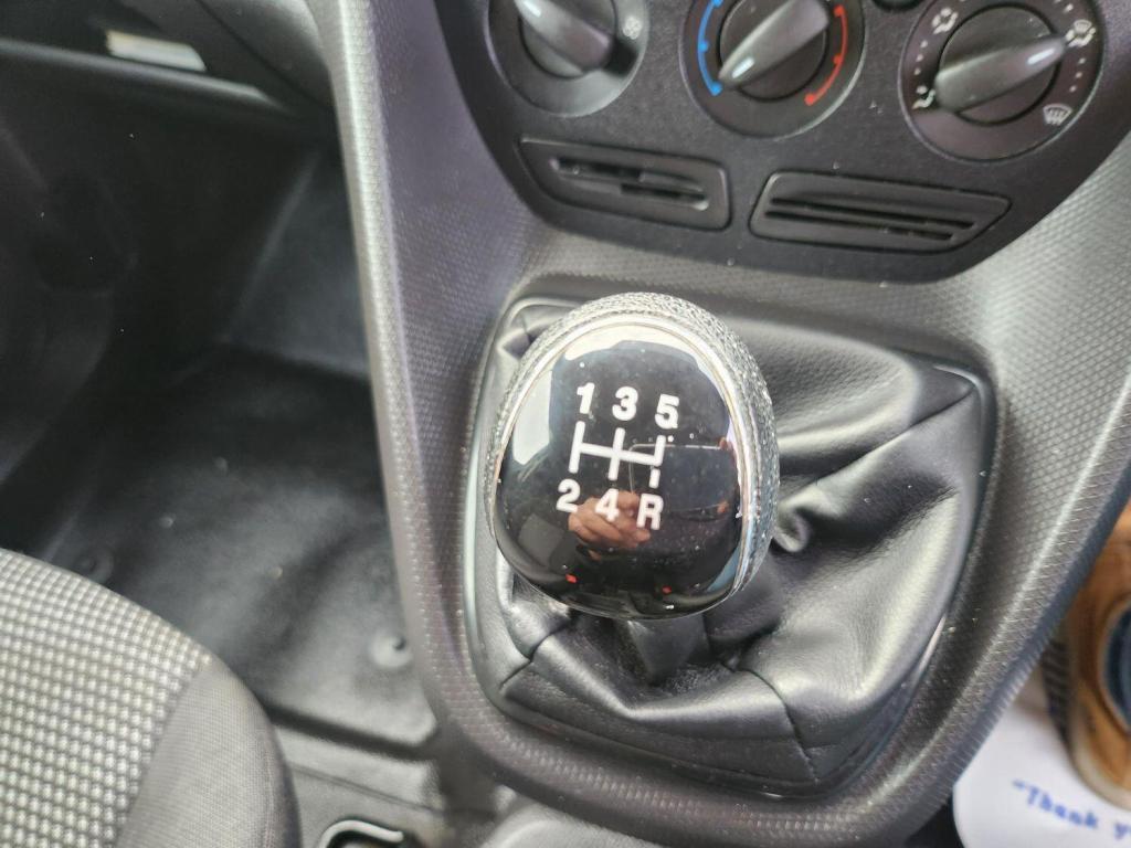 FORD TRANSIT CONNECT