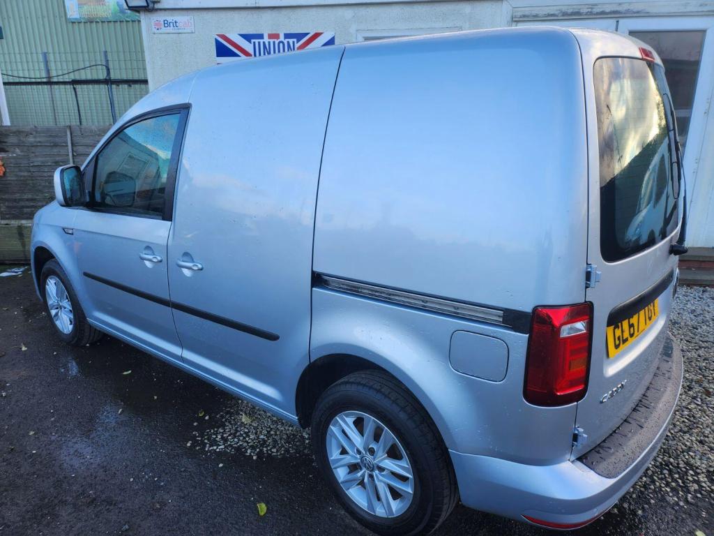VOLKSWAGEN CADDY
