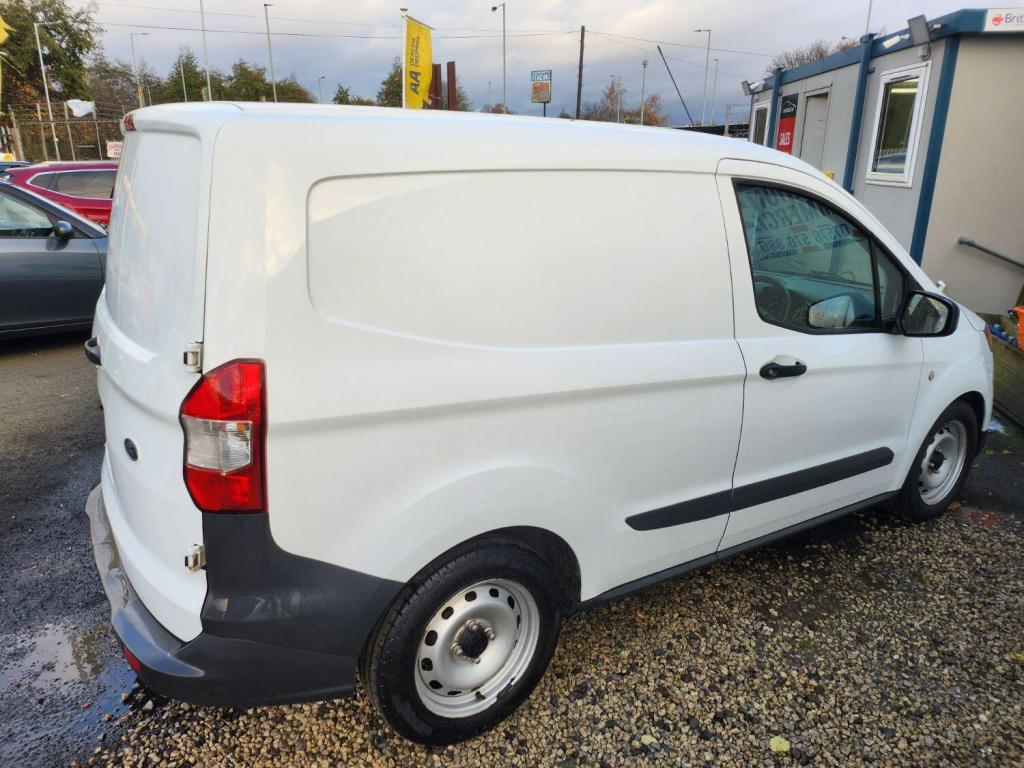 FORD TRANSIT COURIER