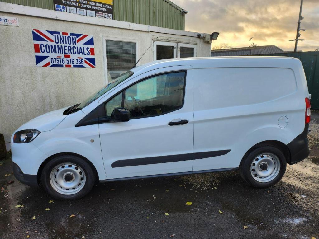 FORD TRANSIT COURIER