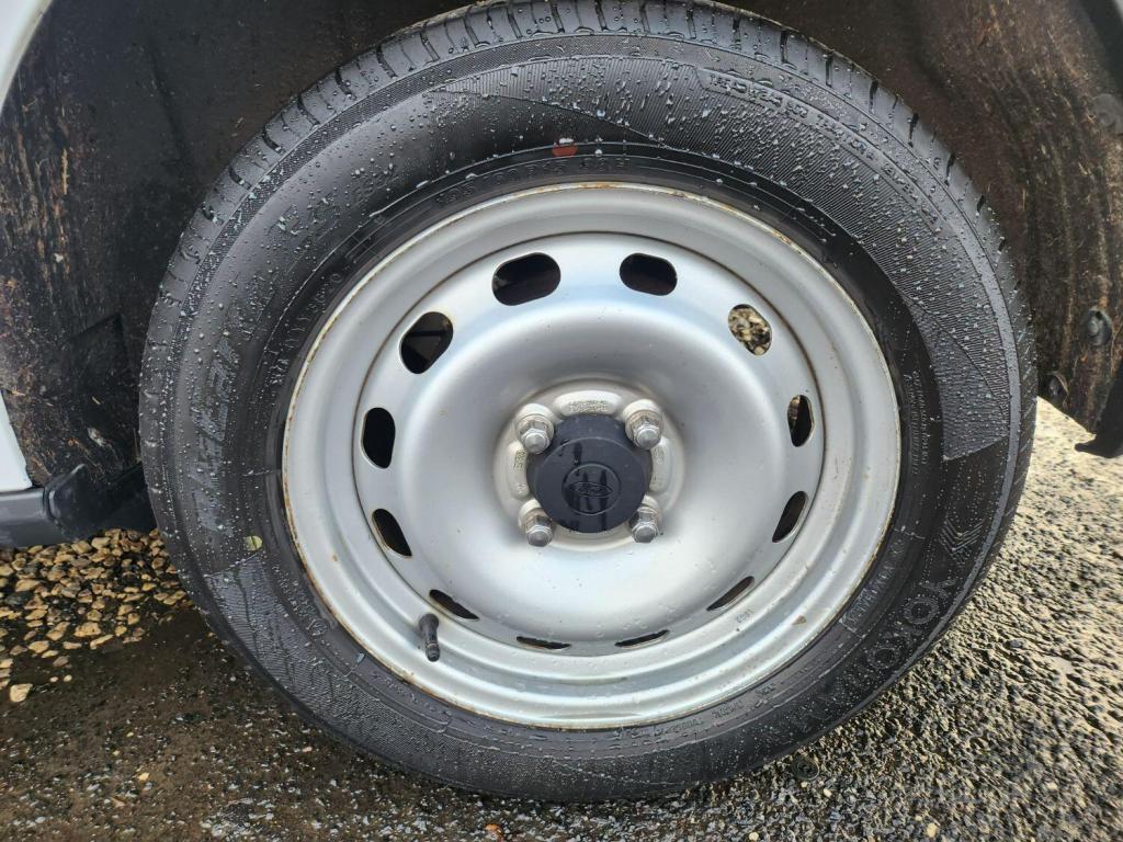 FORD TRANSIT COURIER