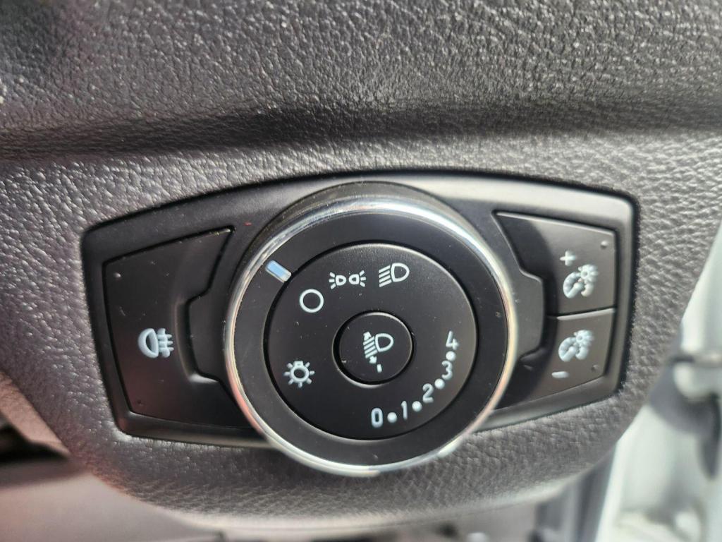 FORD TRANSIT COURIER