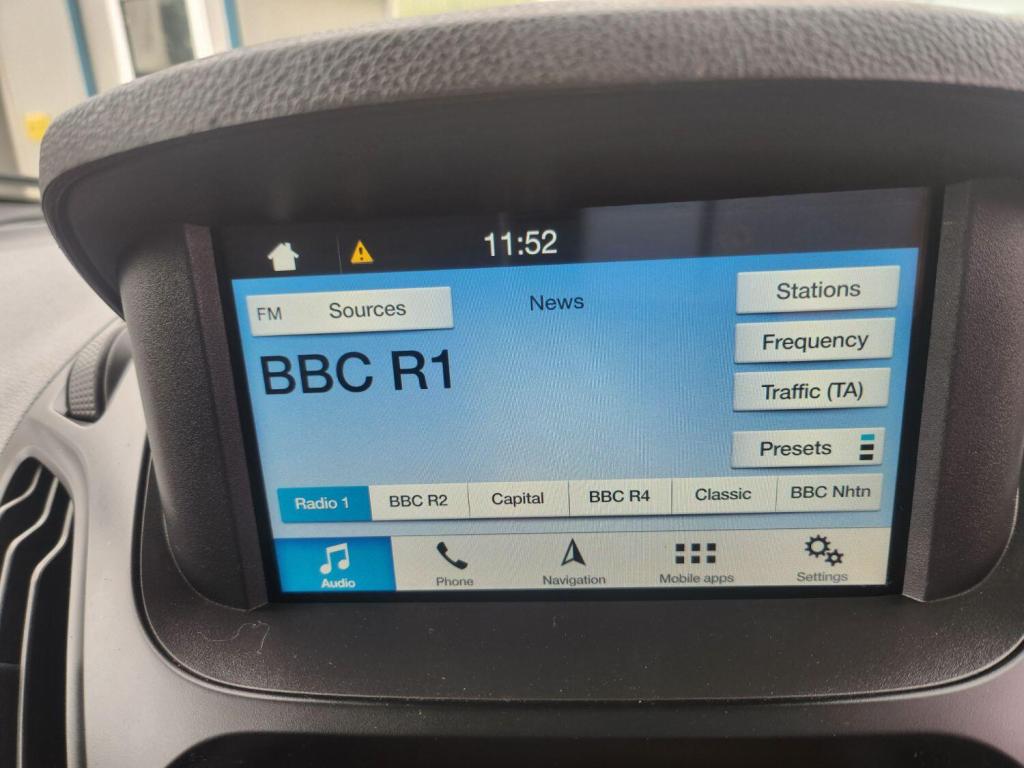 FORD TRANSIT COURIER