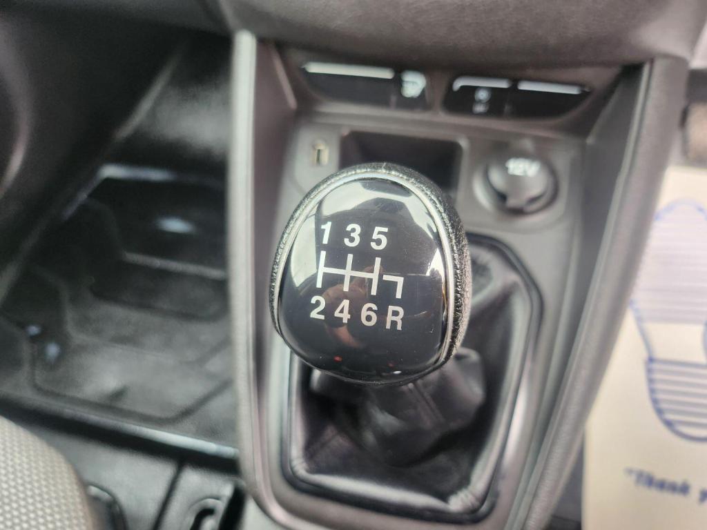 FORD TRANSIT COURIER