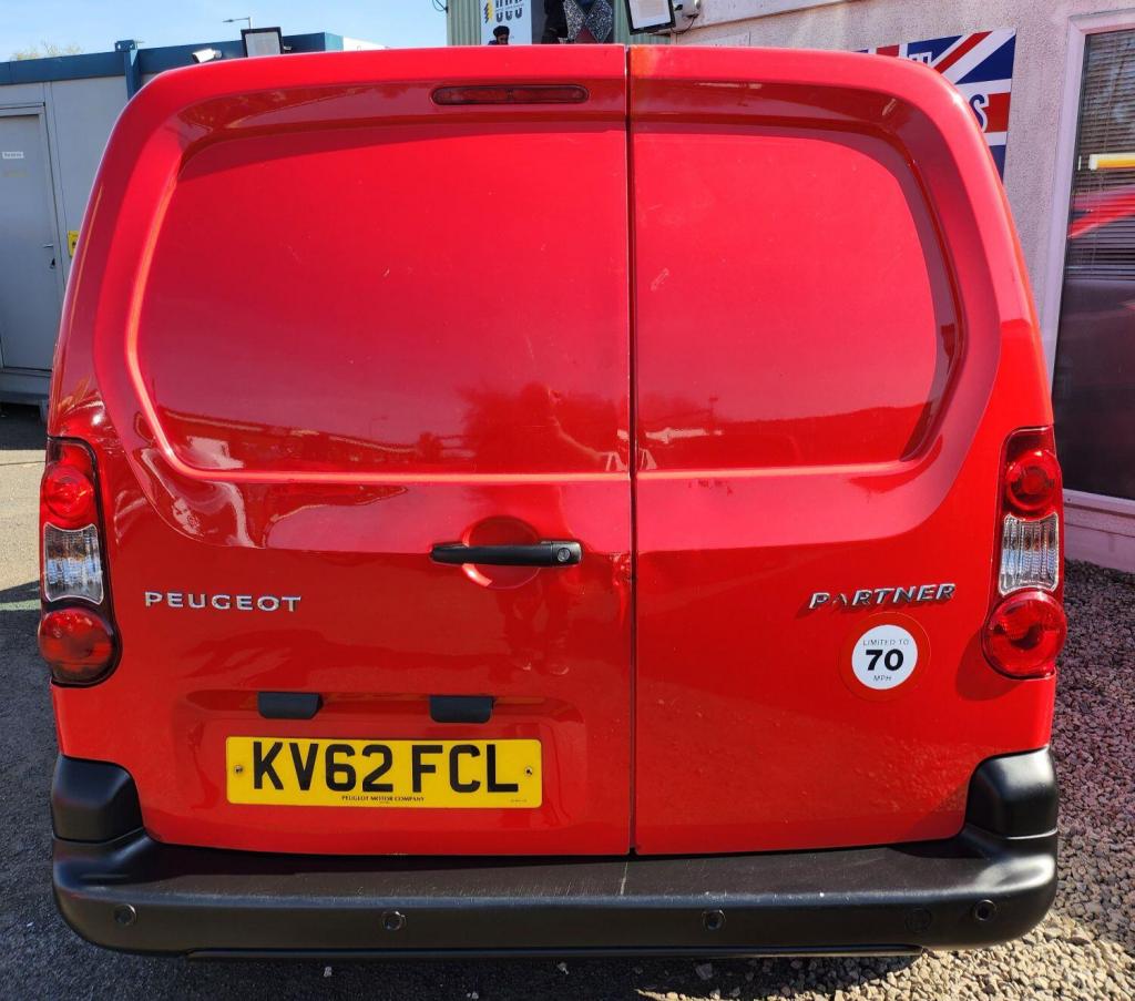 PEUGEOT PARTNER
