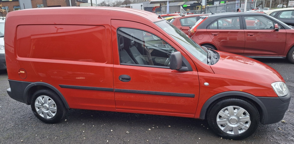 View VAUXHALL COMBO 1.3 CDTi 1700 16v