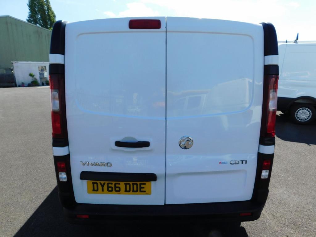 VAUXHALL VIVARO