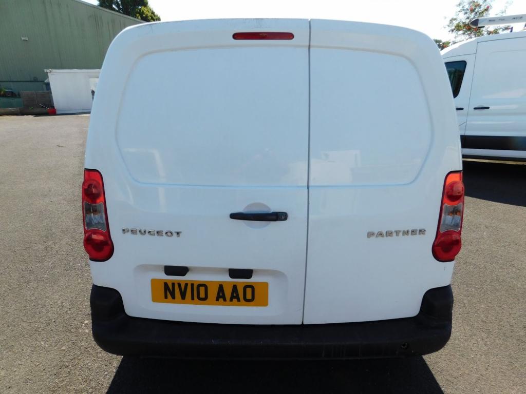 PEUGEOT PARTNER