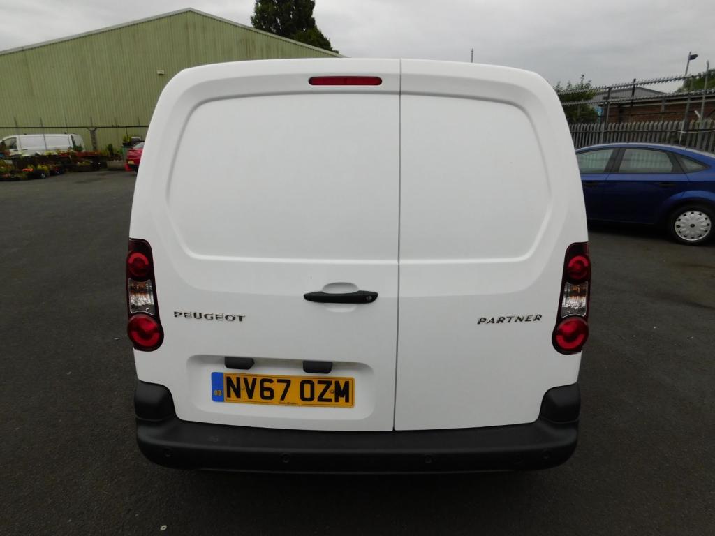 PEUGEOT PARTNER
