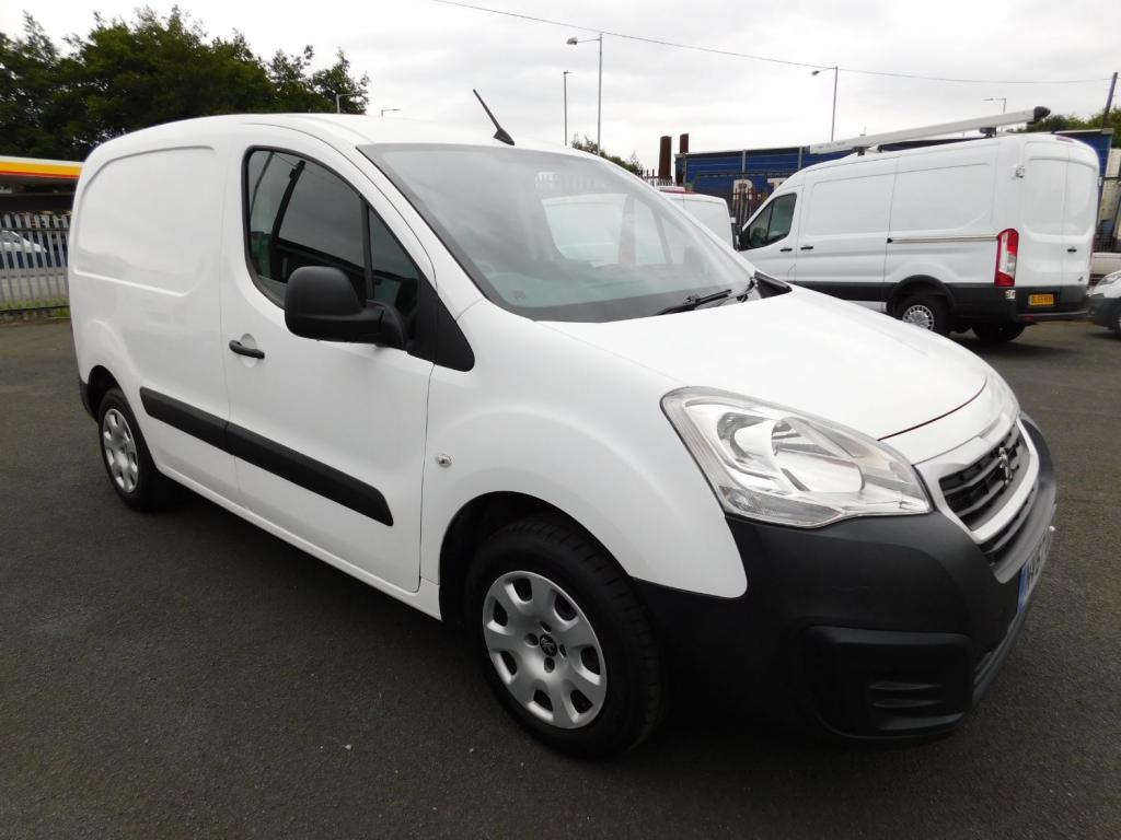 View PEUGEOT PARTNER BLUE HDI PROFESSIONAL L1